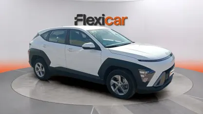 Usado Hyundai Kona 120 CV (88 kW) 2023 Blanco SUV