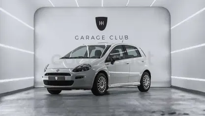 Usado Fiat Punto Young 69 CV (50 kW) 2014 Blanco Utilitario