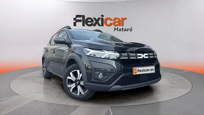 Usado Dacia Sandero Essentiel 101 CV (74 kW) 2023 Gris Berlina