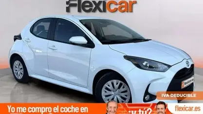 Usado Toyota Yaris Active 69 CV (50 kW) 2023 Blanco Utilitario