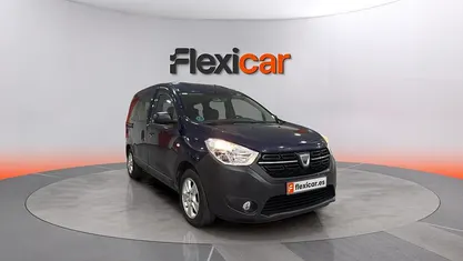 Usado Dacia Dokker Essentiel 95 HP (69 kW) 2020 Azul Monovolume