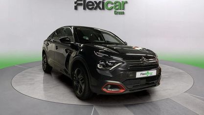 Usado Citroën C4 Feel 131 CV (96 kW) 2021 Negro Utilitario
