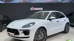 Blanco Usado 2021 Porsche Macan Turbo SUV | 77.990 € (Un poco caro)