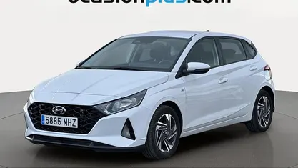 Usado Hyundai i20 100 CV (73 kW) 2023 Blanco Utilitario