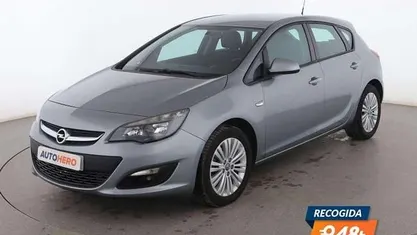Usado 2014 Opel Astra Selective Berlina | 7499 € (Precio justo)