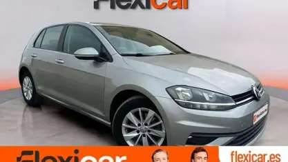 Usado VW Golf VII Advance 116 CV (85 kW) 2017 Gris Utilitario