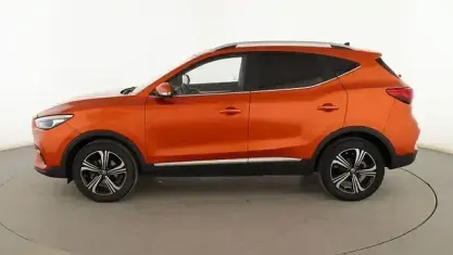 Usado MG ZS Comfort 106 CV (77 kW) 2024 Naranja SUV