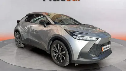 Gris Usado 2024 Toyota C-HR Advance SUV | 25.990 € (Precio justo)