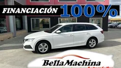 Blanco Usado 2021 Skoda Octavia Ambition Familiar | 17.750 € (Precio justo)