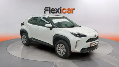 Nuevo Toyota Yaris Active 130 CV (95 kW) 2026 Blanco Utilitario