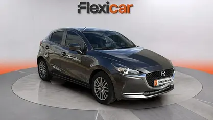 Usado Mazda 2 Center-Line 116 CV (85 kW) 2022 Gris Utilitario