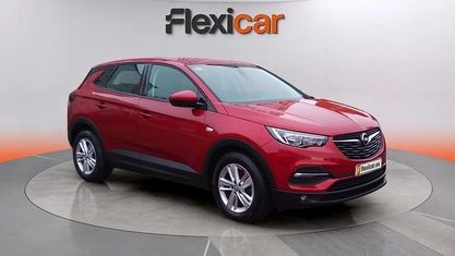 Käytetty Opel Grandland X Design Edition 131 HP (96 kW) 2018 Punainen Katumaasturi