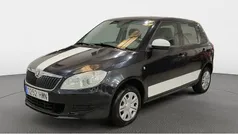 Negro Usado 2014 Skoda Fabia Ambition Utilitario | 5900 € (Buen precio)