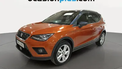 Usado Seat Arona FR 116 CV (85 kW) 2019 Naranja SUV