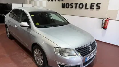 Begagnad VW Passat Advance 140 HK (102 kW) 2010 Grå Sedan