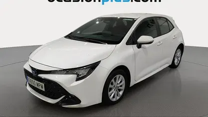 Blanco Usado 2024 Toyota Corolla Active Utilitario | 21.591 € (Precio justo)
