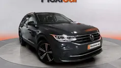 Gris Usado 2022 VW Tiguan Life SUV | 26.990 € (Super precio)