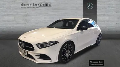 Usado Mercedes A200 AMG line 150 CV (110 kW) 2021 Blanco polar Berlina