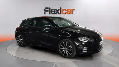 Usado VW Scirocco R-line 125 CV (91 kW) 2017 Negro Coupe
