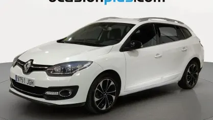 Usado Renault Mégane III Bose Edition 130 CV (95 kW) 2015 Blanco Familiar