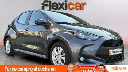 Usado Toyota Yaris Edition 125 CV (91 kW) 2022 Gris Utilitario