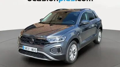 Usado VW T-Roc Life 116 CV (85 kW) 2024 Gris SUV