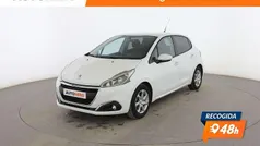 Amarillo Usado 2015 Peugeot 208 Active Utilitario | 7299 € (Precio justo)