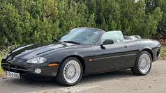 Usado 2002 Jaguar XK8 Descapotable | 17.900 €