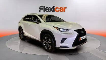 Käytetty Lexus NX300h Business Edition 197 HP (144 kW) 2021 Valkoinen Katumaasturi