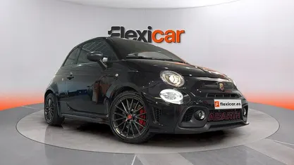 Usado Abarth 695 180 CV (132 kW) 2023 Blanco Utilitario