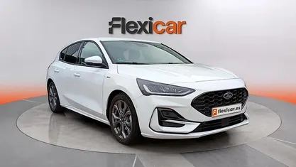 Usado Ford Focus ST-Line 125 CV (91 kW) 2022 Blanco Berlina