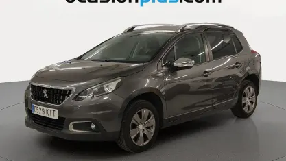 Usado Peugeot 2008 Style 82 CV (60 kW) 2019 Gris plata SUV