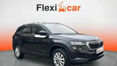 Negro Usado 2023 Skoda Karoq Ambition SUV | 20.090 € (Super precio)