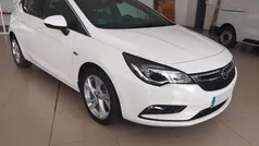 Blanco Usado 2018 Opel Astra Dynamic Familiar | 13.400 € (Precio justo)