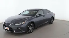 Gris Usado 2022 Lexus ES300H Berlina | 37.799 €