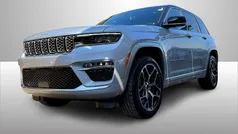Gris Nuevo 2025 Jeep Grand Cherokee Summit SUV | 86.999 € (Precio justo)