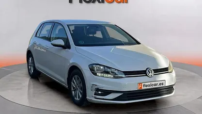 Blanco Usado 2017 VW Golf Advance Berlina | 12.490 € (Buen precio)