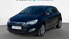 Negro Usado 2012 Opel Astra Selective Utilitario | 7390 € (Precio justo)