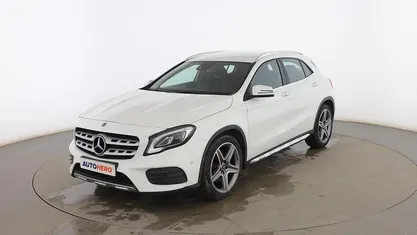 Blanco Usado 2018 Mercedes GLA220 AMG line SUV | 24.899 € (Precio justo)