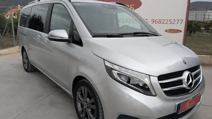 Usado Mercedes V250 Exclusive 190 CV (139 kW) 2019 Gris Monovolumen