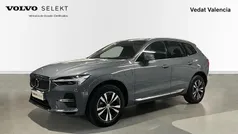 Gris / plata Usado 2024 Volvo XC60 Core SUV | 45.900 € (Precio justo)