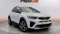 Blanco Usado 2022 Kia Stonic 2 SUV | 16.390 € (Precio justo)