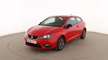 Usado Seat Ibiza Reference 70 CV (51 kW) 2014 Rojo Berlina