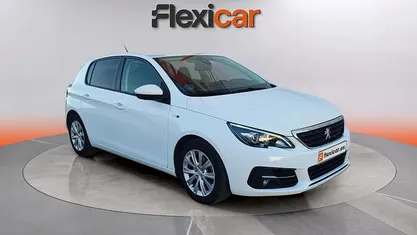 Usado Peugeot 308 Style 131 CV (96 kW) 2019 Blanco Utilitario