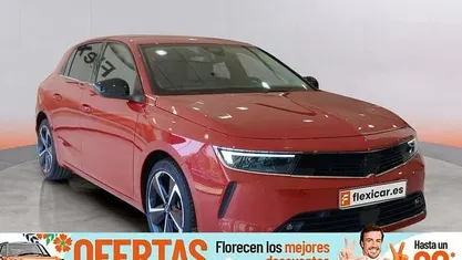 Usado Opel Astra Elegance 130 CV (95 kW) 2023 Rojo Berlina
