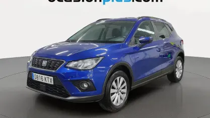 Usado Seat Arona Ecomotive 95 CV (69 kW) 2019 Azul SUV