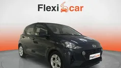 Gris Usado 2022 Hyundai i10 Utilitario | 10.590 € (Precio justo)
