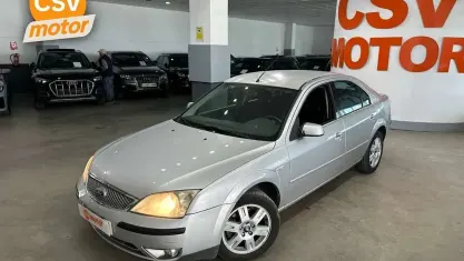 Usado Ford Mondeo Futura 131 CV (96 kW) 2004 Otro Berlina