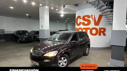 Używany SsangYong Kyron Limited 141 KM (103 kW) 2008 Czerwony SUV