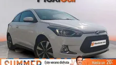 Amarillo Usado 2017 Hyundai i20 Berlina | 8790 € (Buen precio)